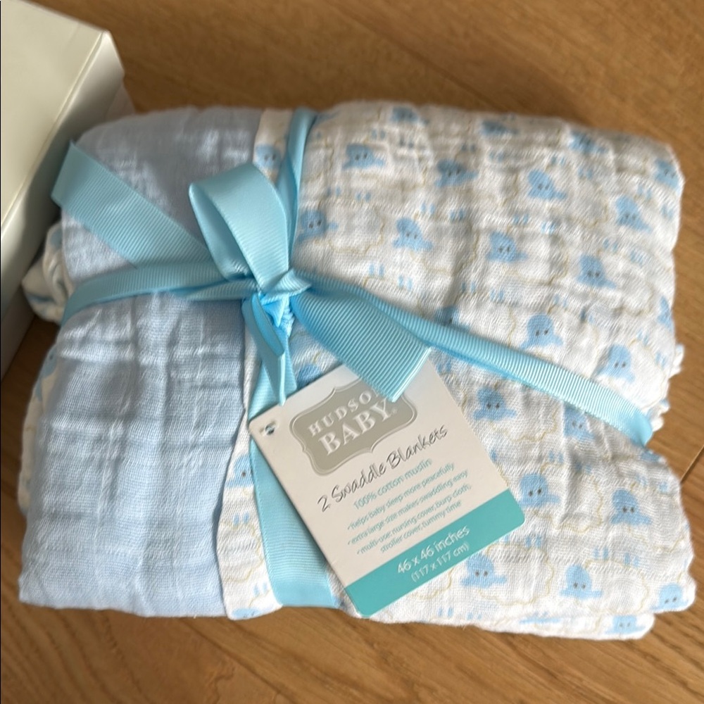 NWT Hudson Baby Light Blue and White Swaddle 2, 100% muslin